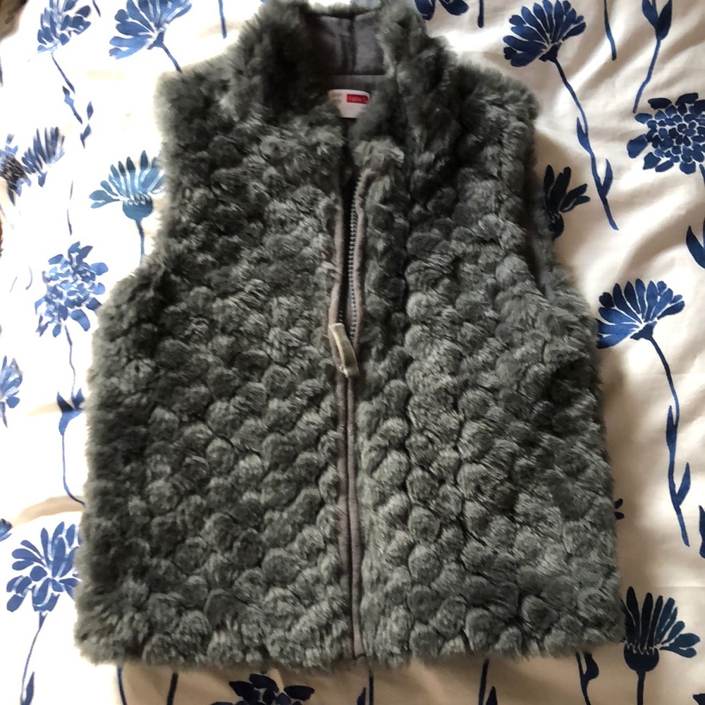 GIRLS FLEECE VEST